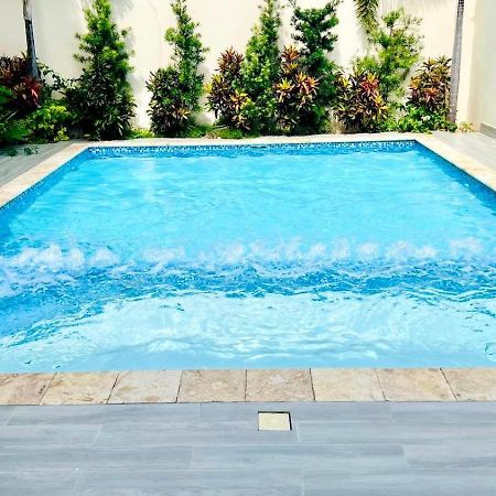 Ambar Luxurious Condo At Caleta ลาโรมานา ภายนอก รูปภาพ
