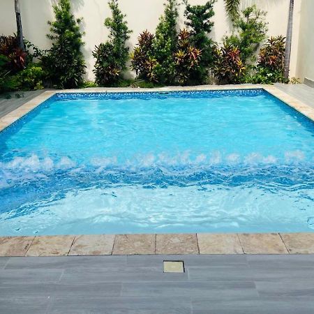 Ambar Luxurious Condo At Caleta ลาโรมานา ภายนอก รูปภาพ